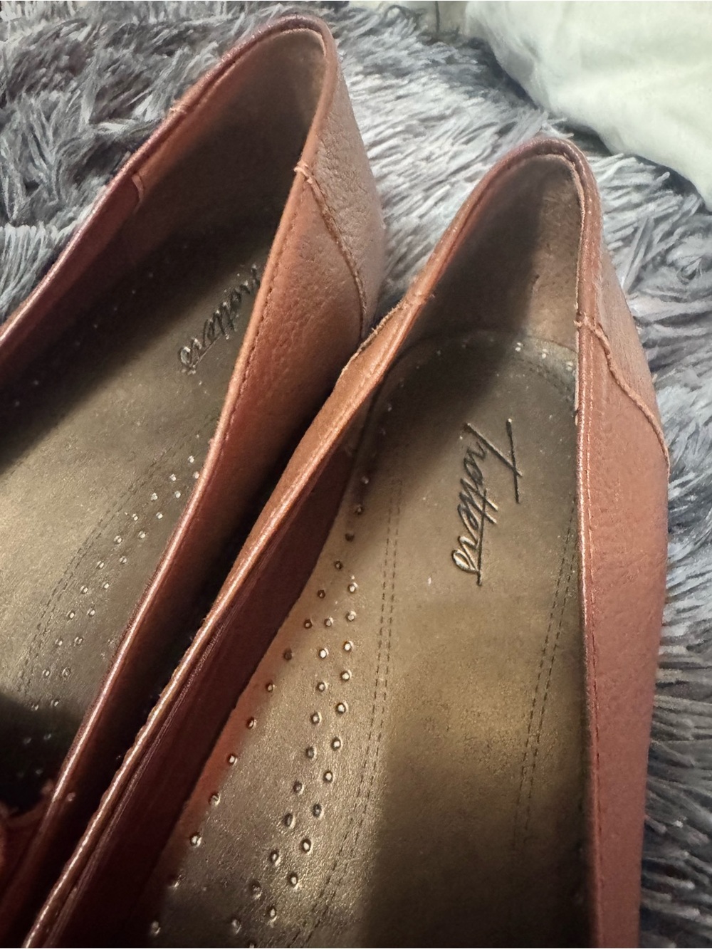 Trotters Women's Brown Slip-On Ballet Flats